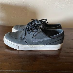 men’s NIKE SB zoom air shoes